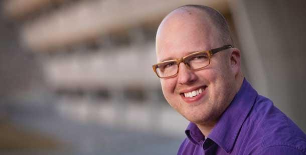 Recent Alumnus Eric Hawthorne Continues to Give Back