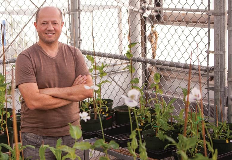 University honours Dr. Igor Kovalchuk with Speaker Research Award