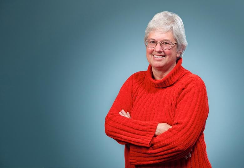 Keeping students first earns Dr. Jennifer Mather a Distinguished Teaching Award