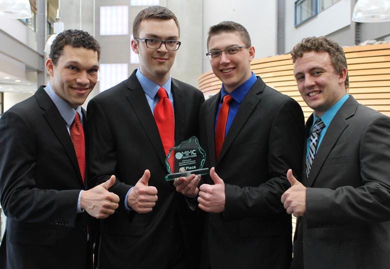 Student team earns accolades at marketing competition