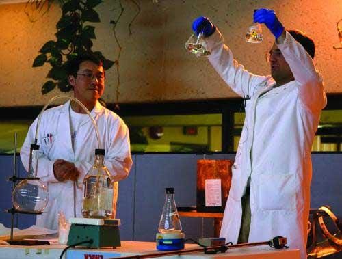 Eng, Lippa to open Mythbusters event