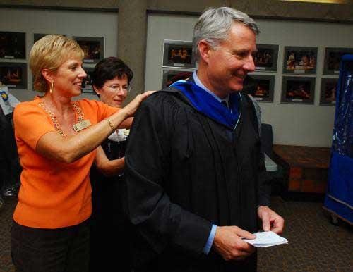 Mahon installed as 6th U of L President